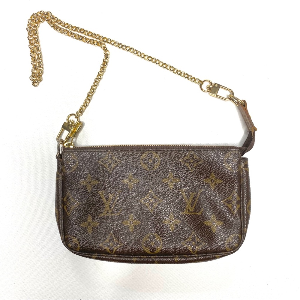 Louis Vuitton mini pochette